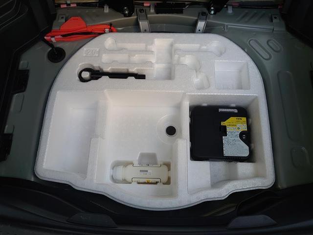 アクア Z LEDヘッドライト スマートキー 100V電源 イモビライザー アルミホイール オートクルーズコントロール エアコン ESC ナビ カーテンエアバッグ ETC キーレス パワーウインドウ ABS(23枚目)