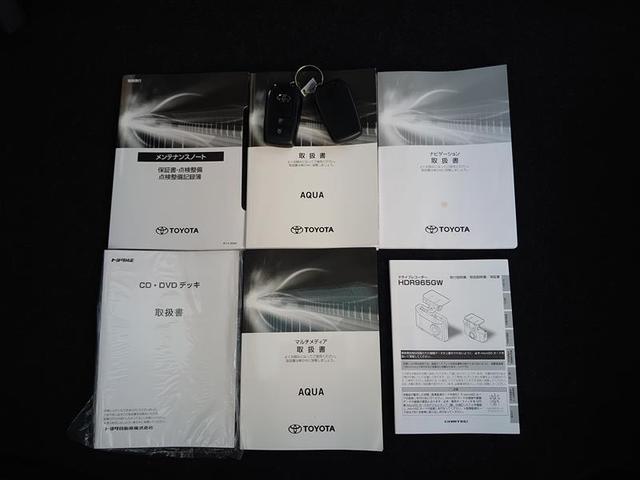 アクア Z LEDヘッドライト スマートキー 100V電源 イモビライザー アルミホイール オートクルーズコントロール エアコン ESC ナビ カーテンエアバッグ ETC キーレス パワーウインドウ ABS(24枚目)