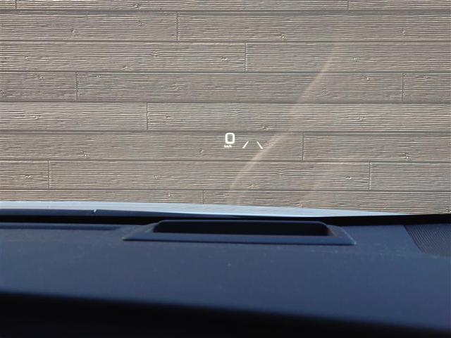 プリウス Aプレミアム 電動パワーシート 黒革シート AC100V アイドリングストップ機能 LEDライト 地デジフルセグ Rカメラ スマキー クルコン メモリナビ AC ETC キーレスエントリー イモビ アルミホイール(18枚目)