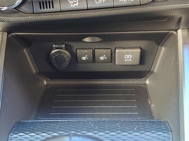 ライズ Ｚ　誤発進抑制機能　エアコン　スマートキー＆プッシュスタート　地デジＴＶ　ドライブレコーダ　ＶＳＡ　盗難防止装置　ミュージックプレイヤー接続可　アイドリングストップ機能　クルコン　バックモニター　キーレス（12枚目）