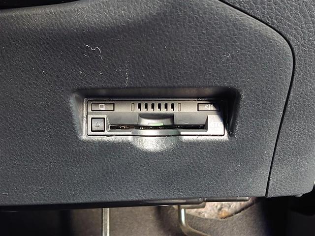 Ｃ－ＨＲ Ｇ　ＬＥＤエディション　ＡＣ１００Ｖ　プリクラッシュセーフティー　横滑り防止機能　Ｂカメ　地デジ　ＬＥＤヘッドライト　ドラレコ付き　盗難防止装置　ＡＡＣ　スマートキー　ＤＶＤ再生可　デュアルエアバッグ　キーフリー　ＡＢＳ（24枚目）