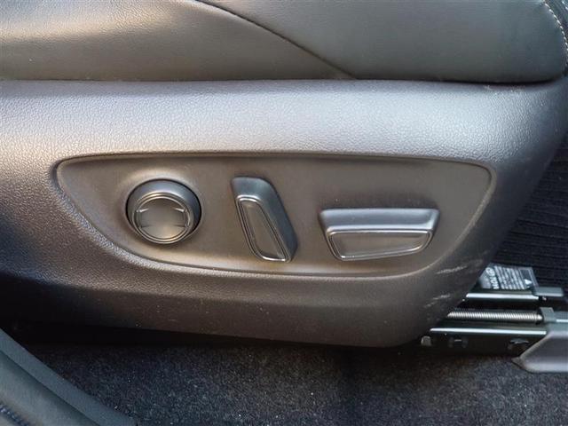 �p���[�V�[�g���ځB�����Ȓ�������y�ɂł��A�œK�ȃ|�W�V�����ŉ^�]���邱�Ƃ��\�ł��B