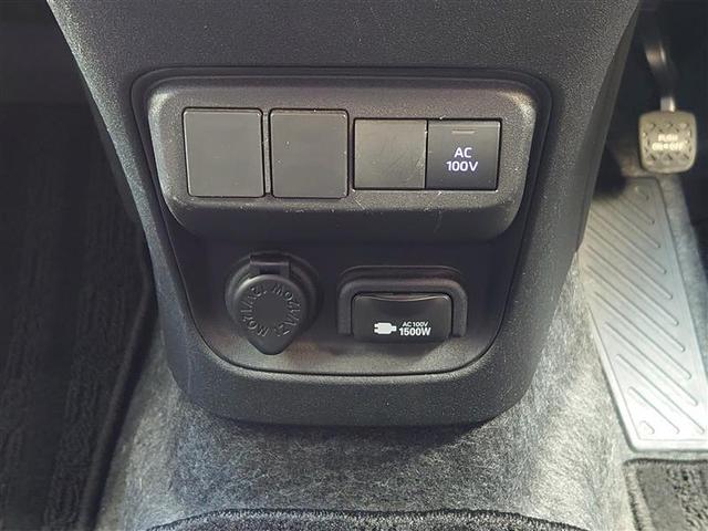 シエンタ ハイブリッドＺ　ＴＳＳ　ワンオーナ　エアバック　アルミ　キーレスエントリー　ナビＴＶ　イモビライザー　バックモニター　ＬＥＤヘッドライト　ＥＴＣ車載器　横滑り防止　スマートキー　オートエアコン　サイドエアバッグ（18枚目）