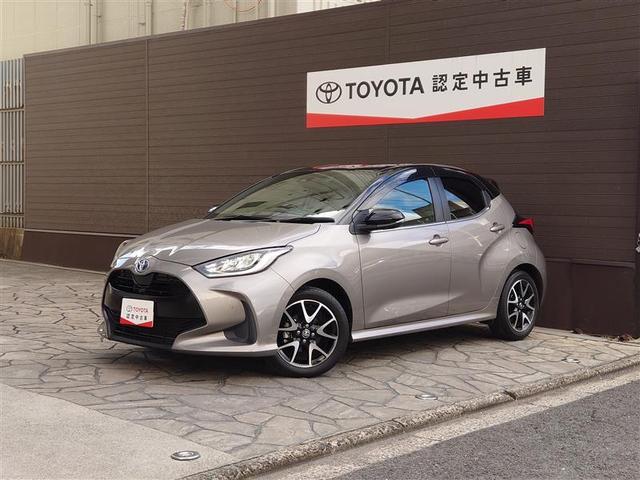 ヤリス ハイブリッドＺ　ＰＣＳ　ＡＷ　Ｂカメラ　アイドリングストップ車　ドラレコ付　ナビ付　ＬＥＤランプ　スマキー　ＥＴＣ付き　メディアプレイヤー接続　ＶＳＣ　パワステ　１オナ車　クルコン　カーテンエアバック　キーフリー（3枚目）