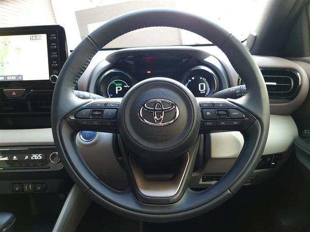 ヤリス ハイブリッドＺ　ＰＣＳ　ＡＷ　Ｂカメラ　アイドリングストップ車　ドラレコ付　ナビ付　ＬＥＤランプ　スマキー　ＥＴＣ付き　メディアプレイヤー接続　ＶＳＣ　パワステ　１オナ車　クルコン　カーテンエアバック　キーフリー（8枚目）