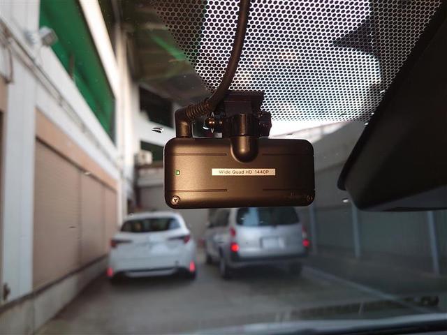 シエンタ ハイブリッド　Ｇ　セーフティーエディション　衝突軽減ブレーキ　スマキー　ＬＥＤヘッドライト　イモビライザー　１オーナー　クルーズコントロール　ウォークスルー　ＡＵＸ　バックモニター　エアバッグ　横滑り防止装置　ナビ・ＴＶ　メモリナビ　ＡＢＳ（30枚目）