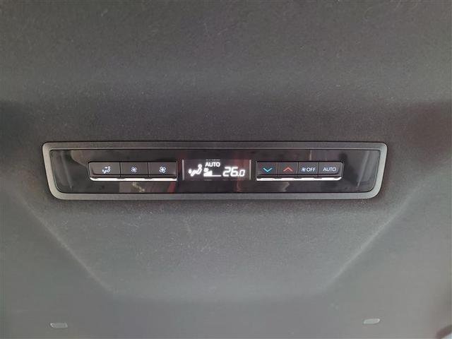 ノア ハイブリッドＳ－Ｚ　横滑り防止機能　エアバッグ　アイドリングストップ　オートクルーズコントロール　地デジ　両側自動ドア　ダブルエアコン　スマートエントリー　ＬＥＤランプ　バックモニター　メモリナビ　３列シート　ＥＴＣ付き（9枚目）