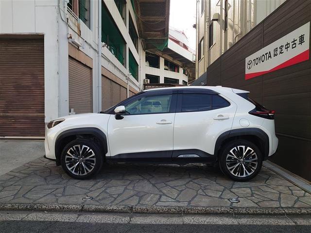 ヤリスクロス ハイブリッドＺ　ドライブレコーダ　インテリジェントキー　アルミホイル　ＬＥＤライト　１オ－ナ－　リアカメラ　ナビ　クルーズコントロール　横滑り防止システム　メモリーナビゲーション　電動シ－ト　パワステ　オートエアコン（4枚目）