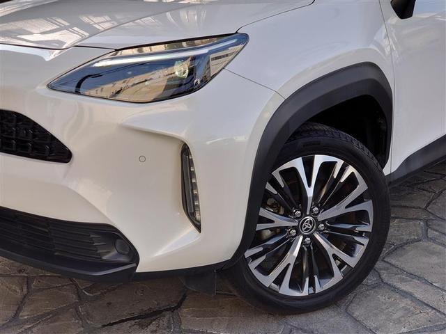 ヤリスクロス ハイブリッドＺ　ドライブレコーダ　インテリジェントキー　アルミホイル　ＬＥＤライト　１オ－ナ－　リアカメラ　ナビ　クルーズコントロール　横滑り防止システム　メモリーナビゲーション　電動シ－ト　パワステ　オートエアコン（7枚目）