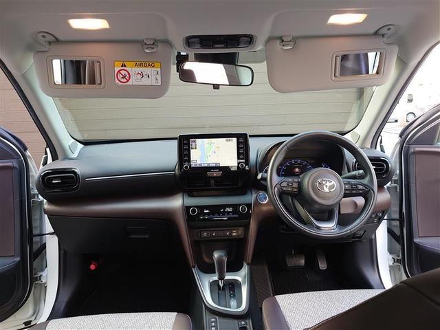 ヤリスクロス ハイブリッドＺ　ドライブレコーダ　インテリジェントキー　アルミホイル　ＬＥＤライト　１オ－ナ－　リアカメラ　ナビ　クルーズコントロール　横滑り防止システム　メモリーナビゲーション　電動シ－ト　パワステ　オートエアコン（9枚目）