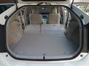 二列目シートを倒すとかなり広いスペースが確保出来ます。
