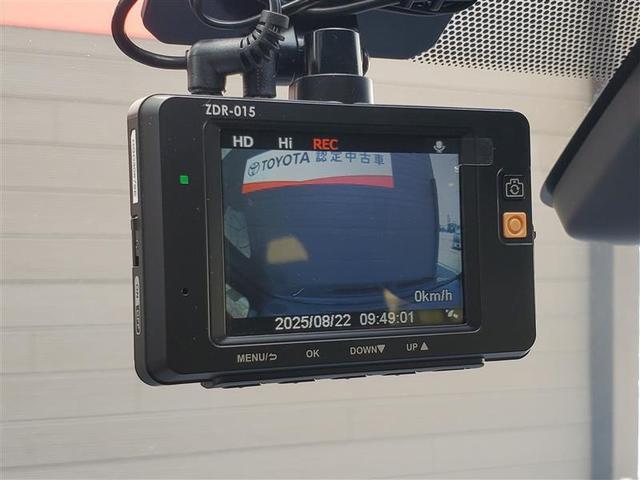 エスクァイア Ｇｉ　プレミアムパッケージ　ブラックテーラード　衝突軽減　盗難防止システム　フルフラット　３列　スマキー　ＤＶＤ再生　ＬＥＤライト　キーフリー　オートクルーズコントロール　アイドリングストップ　ドライブレコーダー　横滑り防止機能　エアバッグ　ＡＢＳ（11枚目）