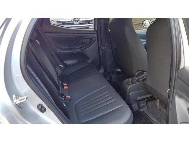 ヤリス ハイブリッドX パワーステアリング 助手席エアバッグ サイドエアバッグ ABS ESC エアコン 盗難防止システム オートクルーズコントロール 衝突被害軽減システム ETC ワンオーナー ミュージックプレイヤー接続可(22枚目)