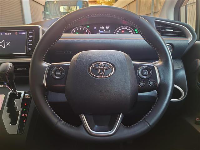 シエンタ ファンベースＧ　クエロ　バックモニター　ワンセグ　ＬＥＤライト　スマートキー　ミュージックプレイヤー接続可　横滑り防止装置　オートエアコン　ＥＴＣ　Ｗエアバック　パワーウィンドウ　盗難防止装置　メモリーナビ　ナビ＆ＴＶ（11枚目）