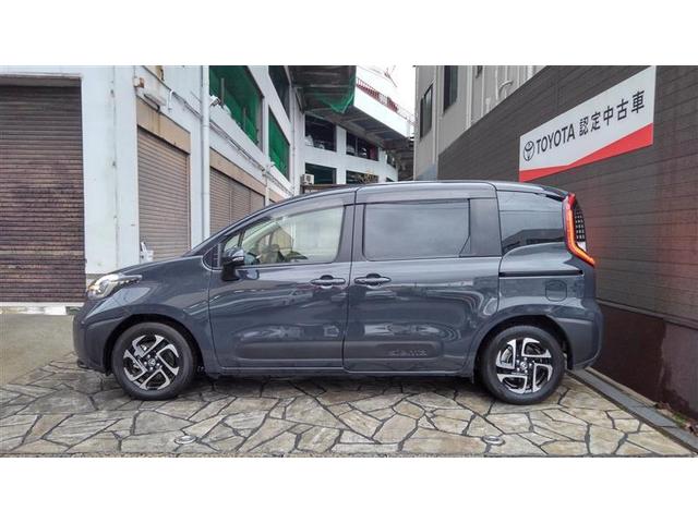 シエンタ ハイブリッドＺ　ＴＳＳ　ワンオーナ　フルフラットシート　エアバック　アルミ　キーレスエントリー　ナビＴＶ　イモビライザー　バックモニター　ＬＥＤヘッドライト　ＥＴＣ車載器　横滑り防止　スマートキー　オートエアコン（4枚目）