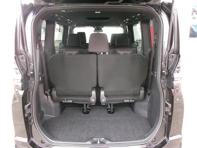 ラゲッジスペースは十分な広さを確保しています。日常のお買い物にも大活躍！積み下ろしも楽々ですよ。