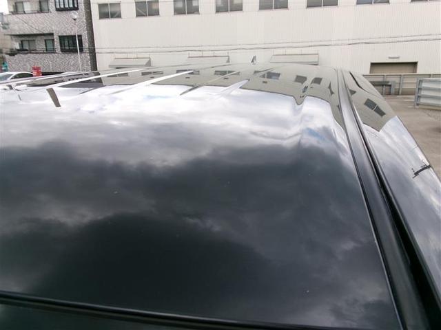 ルーフは目立つキズやへこみなどはない状態です。