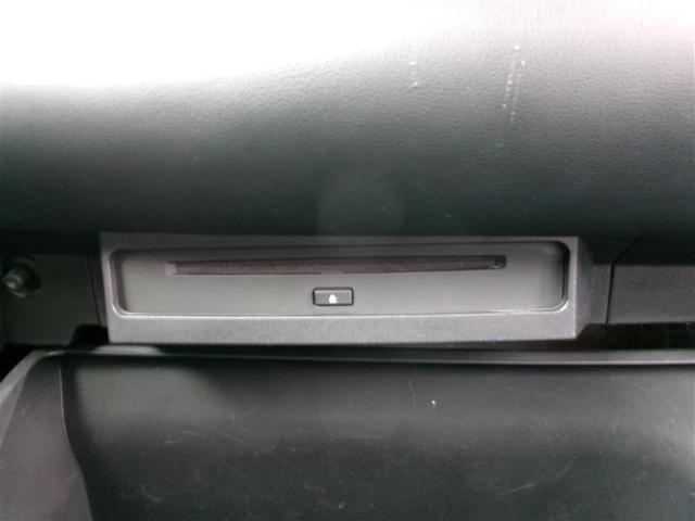 ＣＤ／ＤＶＤデッキを装備しています。