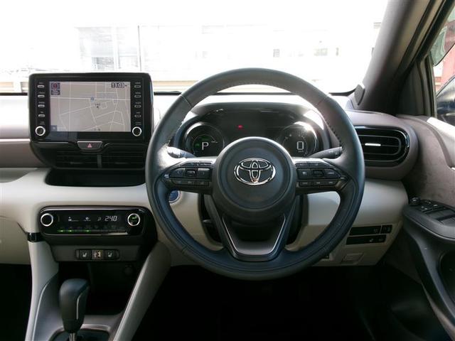 ヤリス ハイブリッドZ トヨタ認定中古車 PCS Bカメラ ドラレコ付 ナビ付 LEDランプ スマキー ETC付き メディアプレイヤー接続 VSC クルコン カーテンエアバック キーフリー ABS エアコン メモリナビ(4枚目)