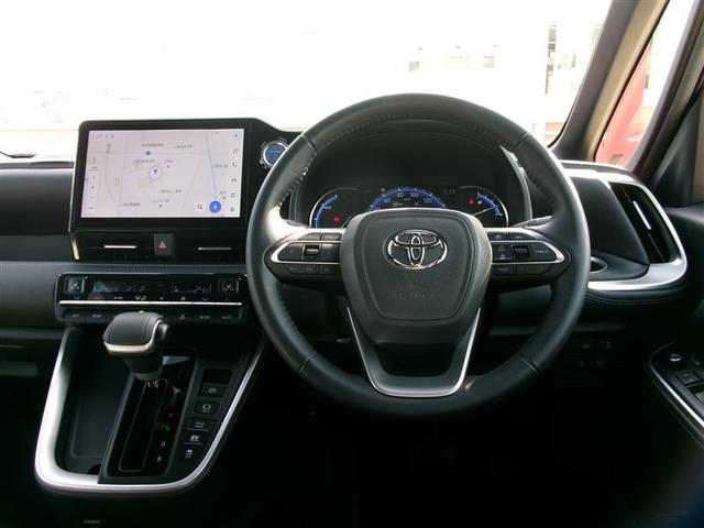 ノア ハイブリッドＳ－Ｚ　トヨタ認定中古車　横滑り防止機能　クルーズコントロール　コネクティッドナビ　フルセグＴＶ　後席モニター　両側電動ドア　ＬＥＤヘッドランプ　バックモニター　３列シート　ＥＴＣ付き　ＡＢＳ　ＡＣ１００Ｖ（4枚目）