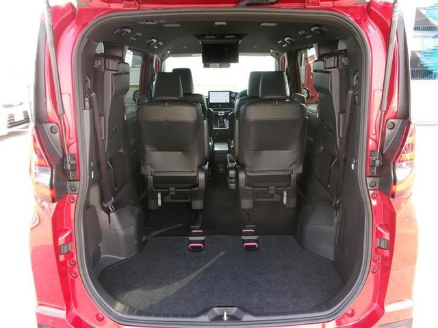 ノア ハイブリッドＳ－Ｚ　トヨタ認定中古車　横滑り防止機能　クルーズコントロール　コネクティッドナビ　フルセグＴＶ　後席モニター　両側電動ドア　ＬＥＤヘッドランプ　バックモニター　３列シート　ＥＴＣ付き　ＡＢＳ　ＡＣ１００Ｖ（14枚目）