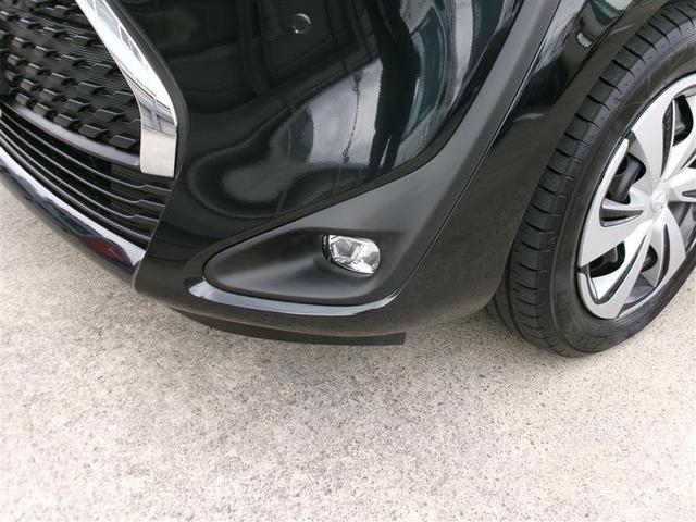 シエンタ Ｇ　クエロ　トヨタ認定中古車　軽減ブレーキ　両側自動ドア　Ｉストップ　後カメラ　デュアルエアバック　パワーウィンドウ　フルオートエアコン　ＤＶＤ再生可　ＬＥＤヘッド　ナビ＆ＴＶ　スマキー　ＶＳＣ　３列　キーレス（14枚目）