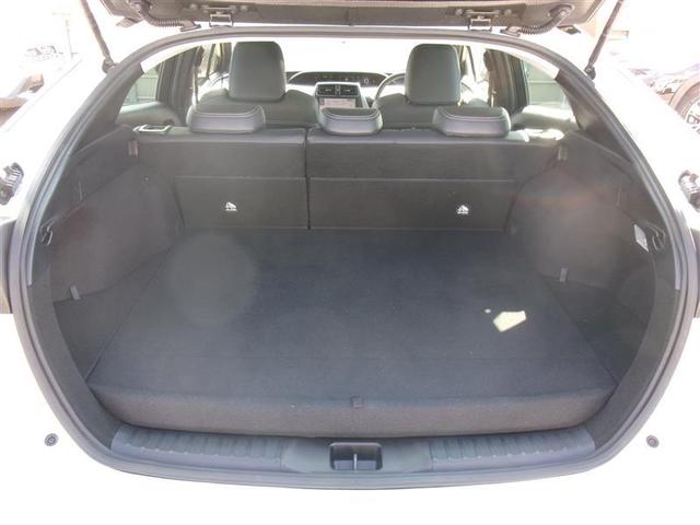 プリウスＰＨＶ Ｓ　ＧＲスポーツ　トヨタ認定中古車　ドラレコ　クルーズコントロール　ＤＶＤ再生　サイドエアバッグ　ＳＤナビ　フルセグＴＶ　地デジ　ＥＴＣ　ＬＥＤヘッドライト　オ－トエアコン　横滑り防止装置　キーレス　アルミホイール（10枚目）