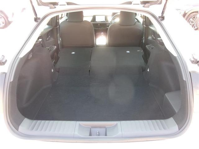 プリウス Ｇ　トヨタ認定中古車　フルエアロ　衝突被害軽減ブレーキ　ＬＥＤヘッドライト　フルセグＴＶ　ＡＣ１００Ｖ　アルミホイール　クルーズコントロール　カーテンエアバック　オートエアコン　ＥＳＣ　バックモニター（12枚目）