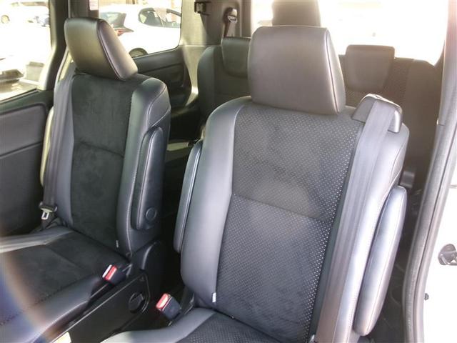 ヴォクシー ＺＳ　煌ＩＩＩ　トヨタ認定中古車　プリクラッシュ　スマートキ　アイスト　ＤＶＤ再生機能　横滑り防止装置　ナビＴＶ　アルミ　三列シート　ＷＡＣ　オートエアコン　キーレス　ＥＴＣ装備　メモリーナビ　クルコン　ＡＢＳ（10枚目）