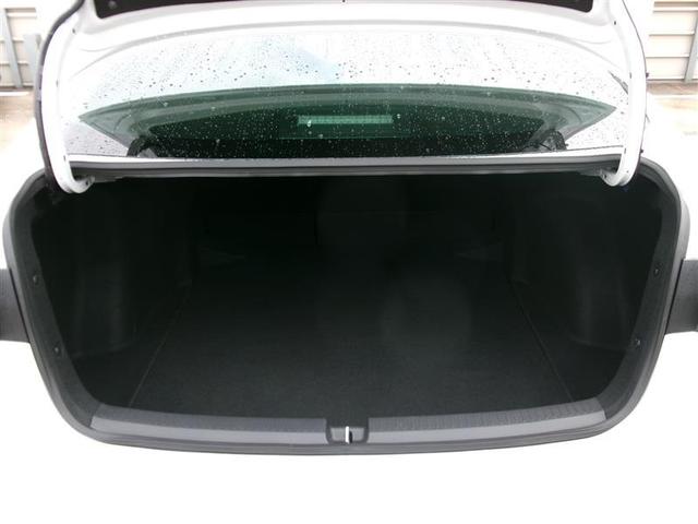 カローラ ハイブリッド　ダブルバイビー　トヨタ認定中古車　点検記録簿　バックモニター　インテリジェントクリアランスソナー　フルセグＴＶ　メモリーナビ　クルコン　ＥＴＣ　ＬＥＤヘッドランプ　ナビ＆ＴＶ　ドラレコ　キーレス　アルミホイール（12枚目）