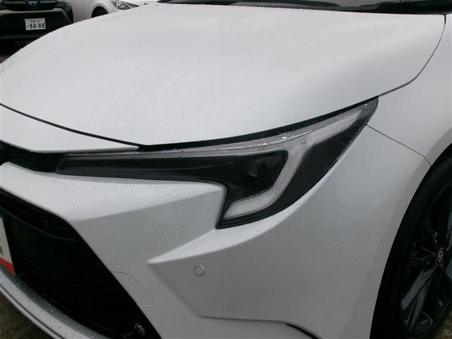 カローラ ハイブリッド　ダブルバイビー　トヨタ認定中古車　点検記録簿　バックモニター　インテリジェントクリアランスソナー　フルセグＴＶ　メモリーナビ　クルコン　ＥＴＣ　ＬＥＤヘッドランプ　ナビ＆ＴＶ　ドラレコ　キーレス　アルミホイール（14枚目）