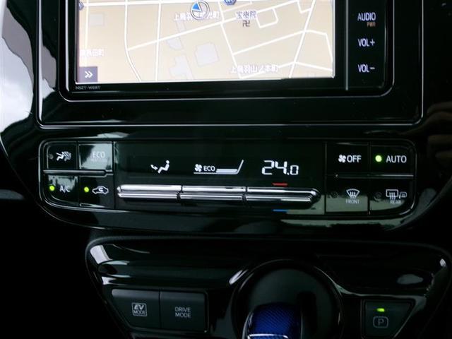 プリウス Ａ　トヨタ認定中古車　ＡＣ１００Ｖ　衝突軽減ブレーキシステム　Ｂモニタ　記録簿有　ＬＥＤヘッド　クルーズコントロール　スマートキー　Ｐシート　ＥＴＣ　アルミホイル　オートエアコン　ＳＲＳ　ＡＢＳ　ＶＳＣ（7枚目）