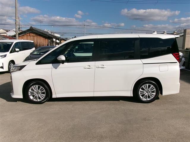 ノア ハイブリッドS-G トヨタ認定中古車 両電動ドア 衝突回避ブレーキ ダブルエアコン クルコン バックガイドモニター 横滑り防止装置 LEDヘッドライト 3列シート DVD再生 ETC コネクティッドナビ オートエアコン(2枚目)