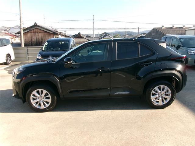 ヤリスクロス Ｇ　トヨタ認定中古車　ＥＴＣ装備　リヤカメラ　スマートエントリー　オートエアコン　アルミホイール　キーレス　パワーウィンドウ　クルコン　ＡＢＳ　エアバッグ　パワーステアリング　ミュージックプレイヤー接続可（2枚目）