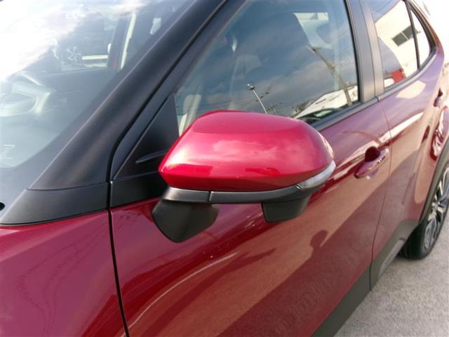 �^�[�������v�t���h�A�~���[�̓f�U�C�������łȂ��A���̃h���C�o�[����͂̕��s�҂ɂ��킩��Ղ����F�����\���ȑ����ł��B