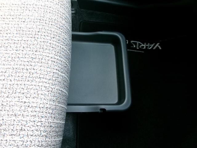 ����ȃV�[�g�A���_�[�g���C�𑕔����Ă��܂��B���[�X�y�[�X���������񂠂�Ə�����܂��ˁB