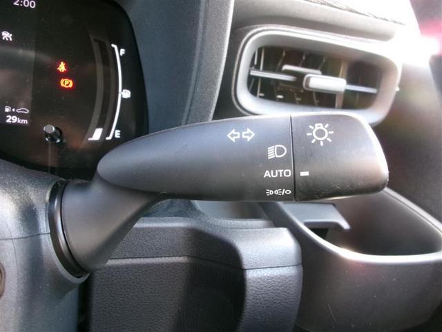 �I�[�g�w�b�h���C�g�́A���̖͂��邳�ɉ����ă��C�g�̃I���E�I�t�������ōs�Ȃ��܂��B�[��ꎞ��g���l���ȂǂŖ𗧂��܂��ˁB