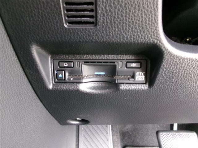 ヴォクシー ハイブリッドＳ－Ｚ　トヨタ認定中古車　パワーウィンドウ　ＤＶＤ再生機能　インテリキー　横滑防止装置　地デジＴＶ　アクティブクルーズコントロール　リアカメラ　エアバッグ　ＡＢＳ　１００Ｖ充電　ナビＴＶ　ＷＡＣ　キーレス（23枚目）