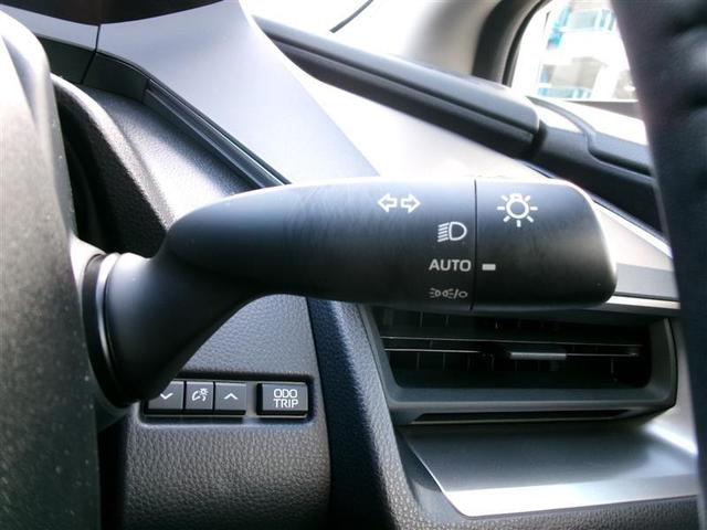 �I�[�g�w�b�h���C�g�́A���̖͂��邳�ɉ����ă��C�g�̃I���E�I�t�������ōs�Ȃ��܂��B�[��ꎞ��g���l���ȂǂŖ𗧂��܂��ˁB