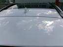 ルーフは目立つキズやへこみなどはない状態です。