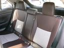 大人でも十分な後席空間です。近場はもちろん、長距離の移動でも楽ですね！