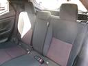大人でも十分な後席空間です。近場はもちろん、長距離の移動でも楽ですね!