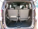 ラゲッジスペースは十分な広さを確保しています。日常のお買い物にも大活躍！積み下ろしも楽々ですよ。