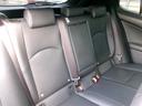 大人でも十分な後席空間です。近場はもちろん、長距離の移動でも楽ですね!