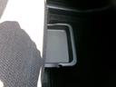 助手席シートアンダートレイを装備しています。収納スペースがたくさんあると助かりますね。