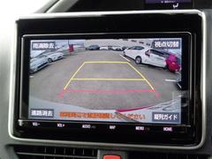 バックモニター付きですので、日常の駐車はもちろん、人や障害物のなど後方が映像で確認出来るので安心です！補助装置になりますので、目視でもご確認ください。 6