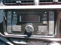 ＣＤデッキを装備しています。音楽が聴けるとドライブが楽しくなります！ 5