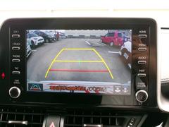 バックモニター付きですので、日常の駐車はもちろん、人や障害物などを映像で確認できるので安心です！（補助装置になりますので、目視でもご確認ください） 6