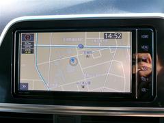 純正品の地デジＴＶ対応のＳＤナビです。遠出や初めての場所でも安心ですね。 5