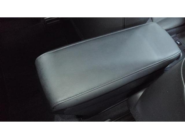 プリウス Sツーリングセレクション インテリキー 地デジ リアカメラ 1オーナー LEDヘッドライト セキュリティー クルコン オートエアコン デュアルエアバッグ ESC DVD ドライブレコーダー フルタイム4WD ETC車載器(29枚目)